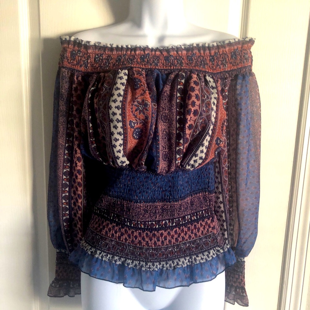 Pleasant style top, multi colored